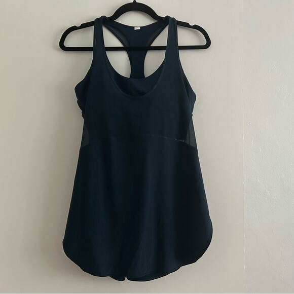Lululemon Twist Around Tank – Size 8 C/D cup– Navy – Excellent Condition - Picture 2 of 9